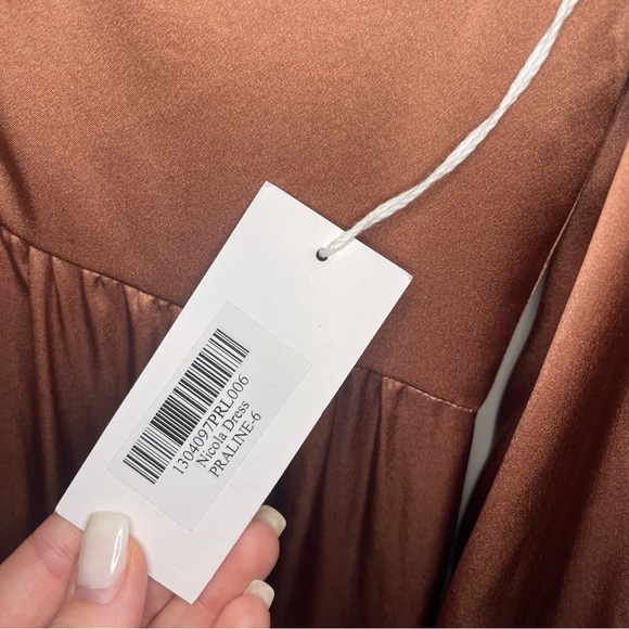 Reformation Nicola silk dress in Praline NWT - Picture 10 of 12